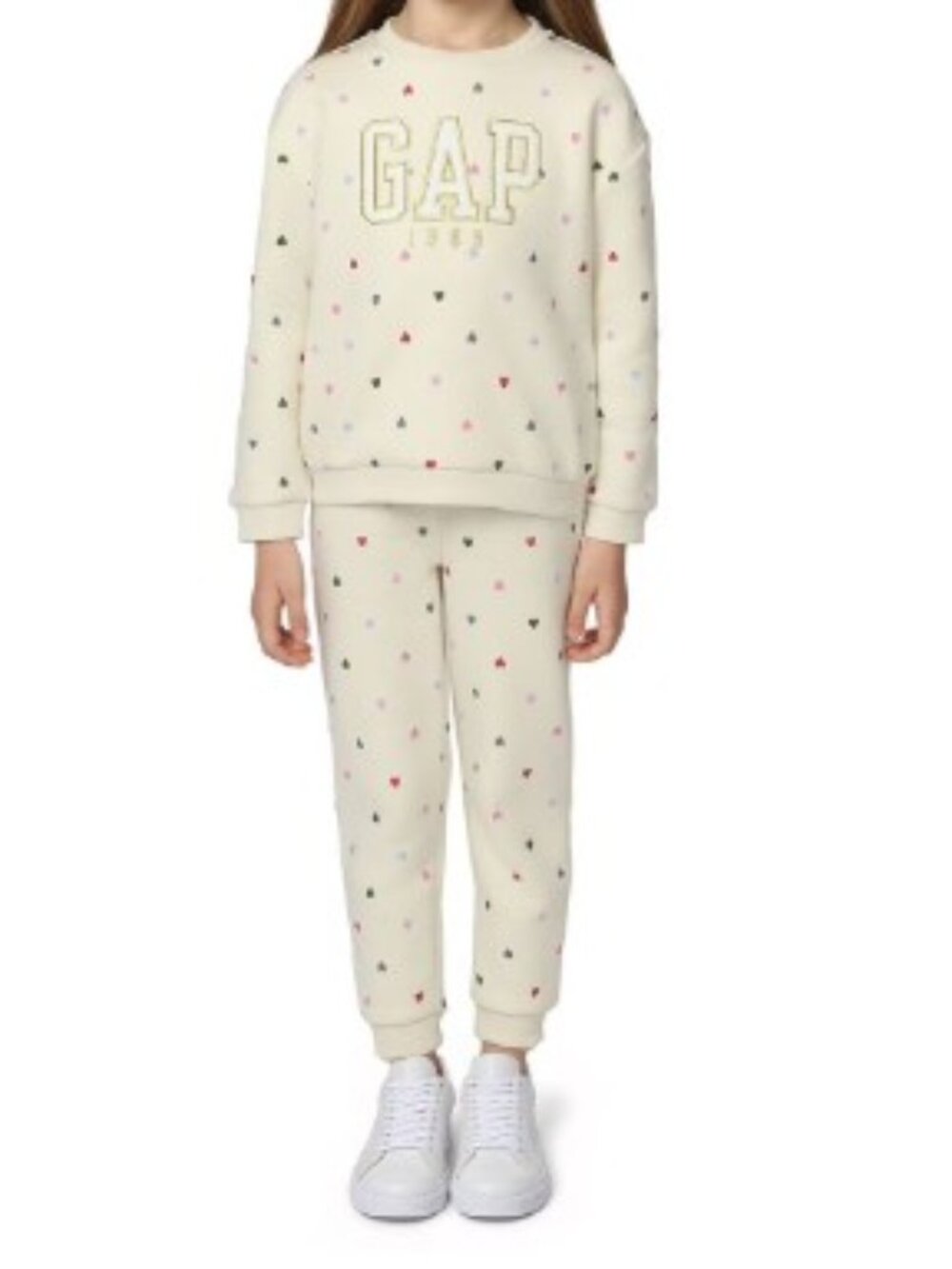 New – never been worn.  2piece Gap Toddler Girls Logo Fleece Set (slight damage)